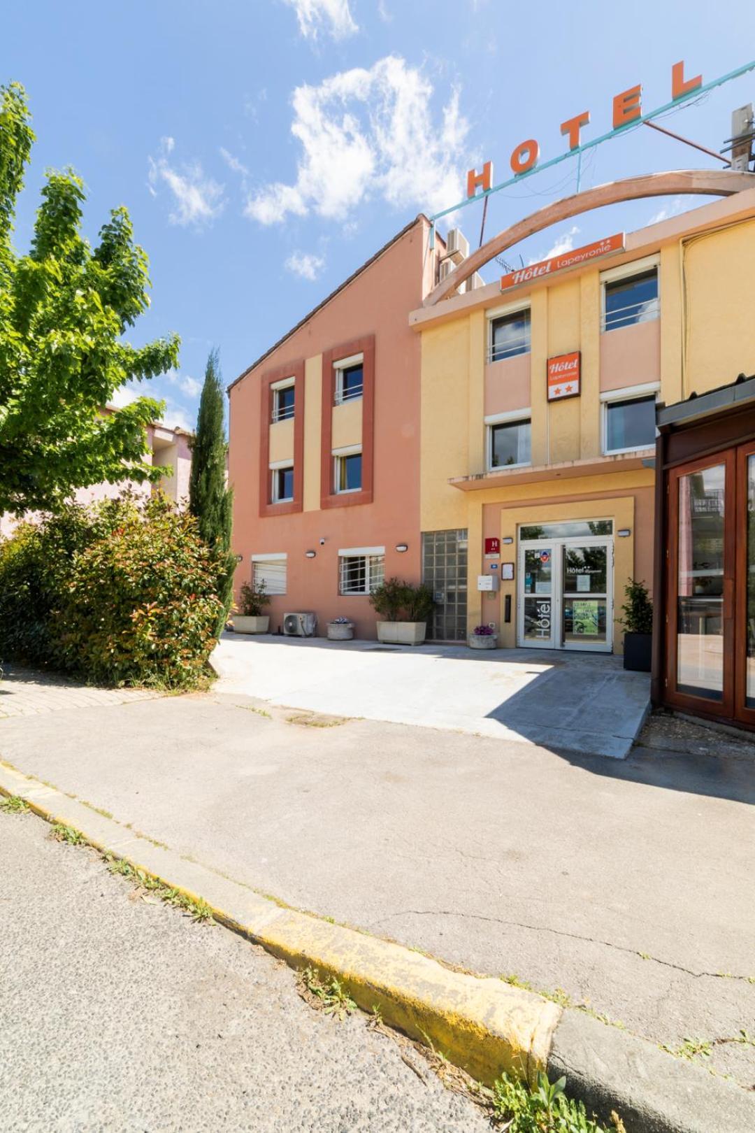 Hotel Lapeyronie 2*